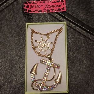 Anchor necklace